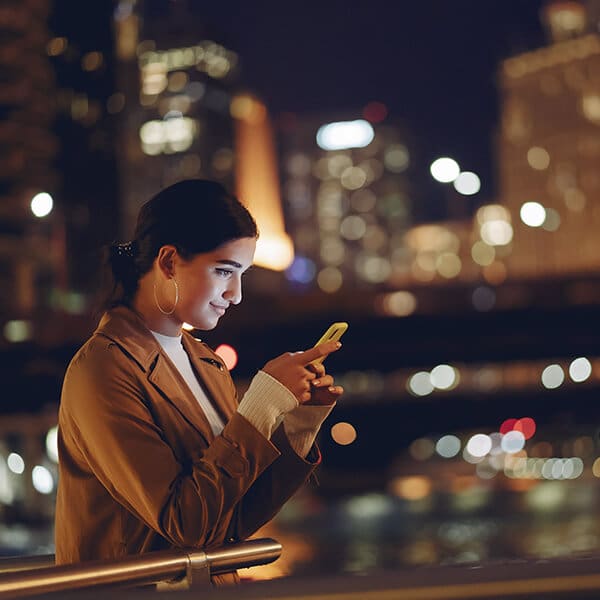 Why Now is the Time to Start a Smartphone Accessories Website